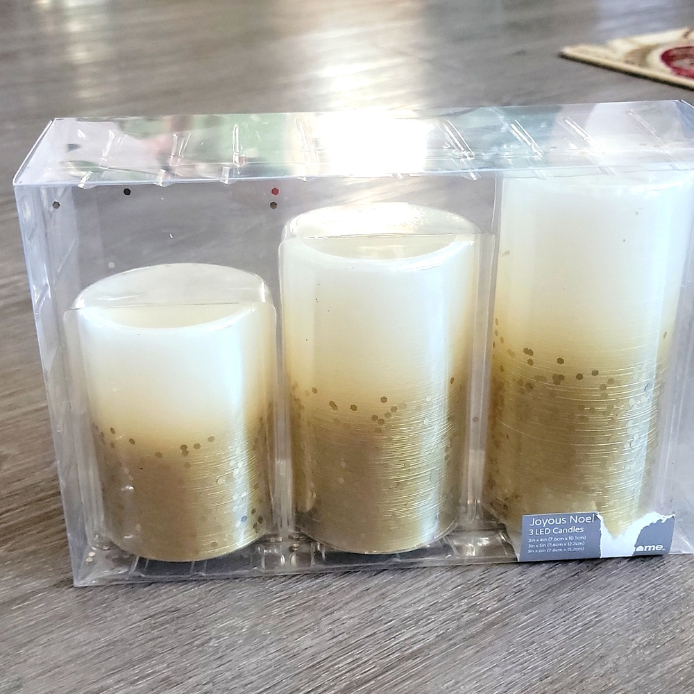 3 LED Candles - Picture 3 of 4